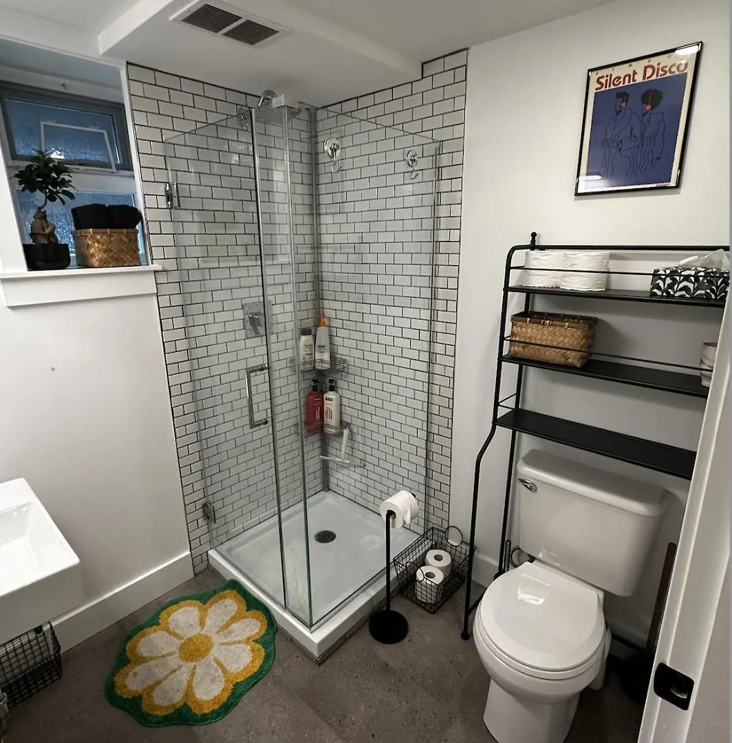 The Orange Door Bungalow Vancouver