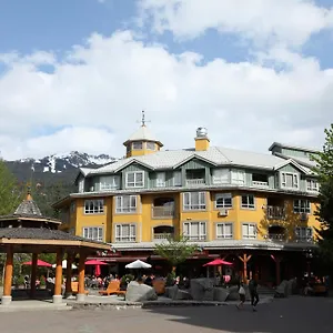 https://town-plaza.hotels-of-whistler.com