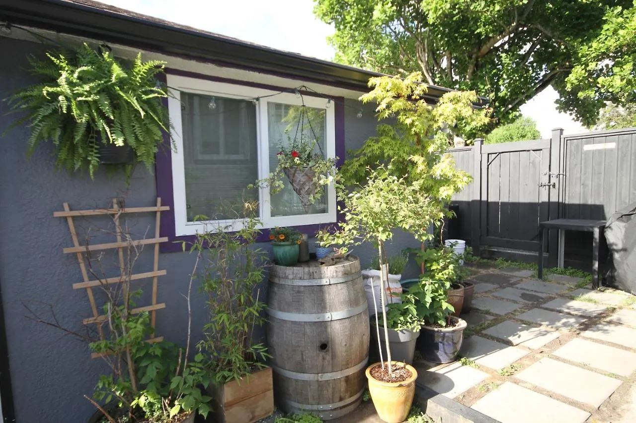 The Orange Door Bungalow Vancouver